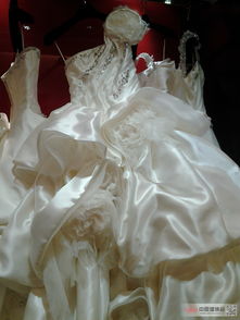 多樣的產(chǎn)品,精美的服裝,盡在紐約紐約婚紗攝影